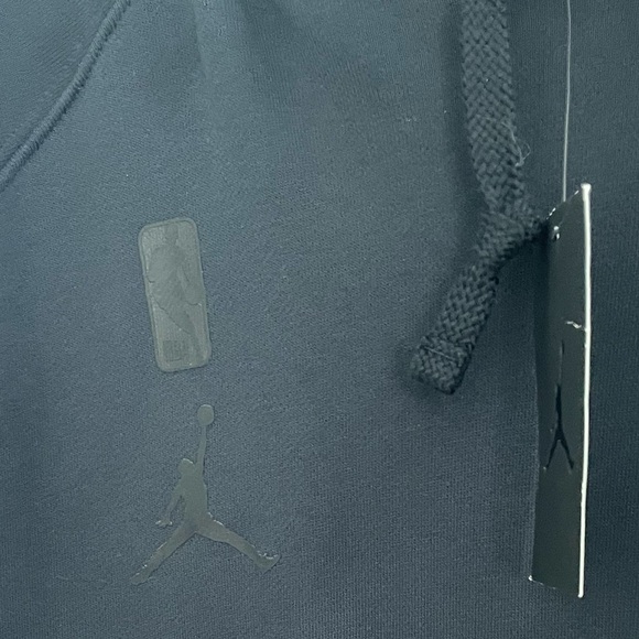 Nike Jordan Charlotte Hornets Showtime Pullover Hoodie Sweatshirt XLT Mens. 15 - Picture 5 of 7